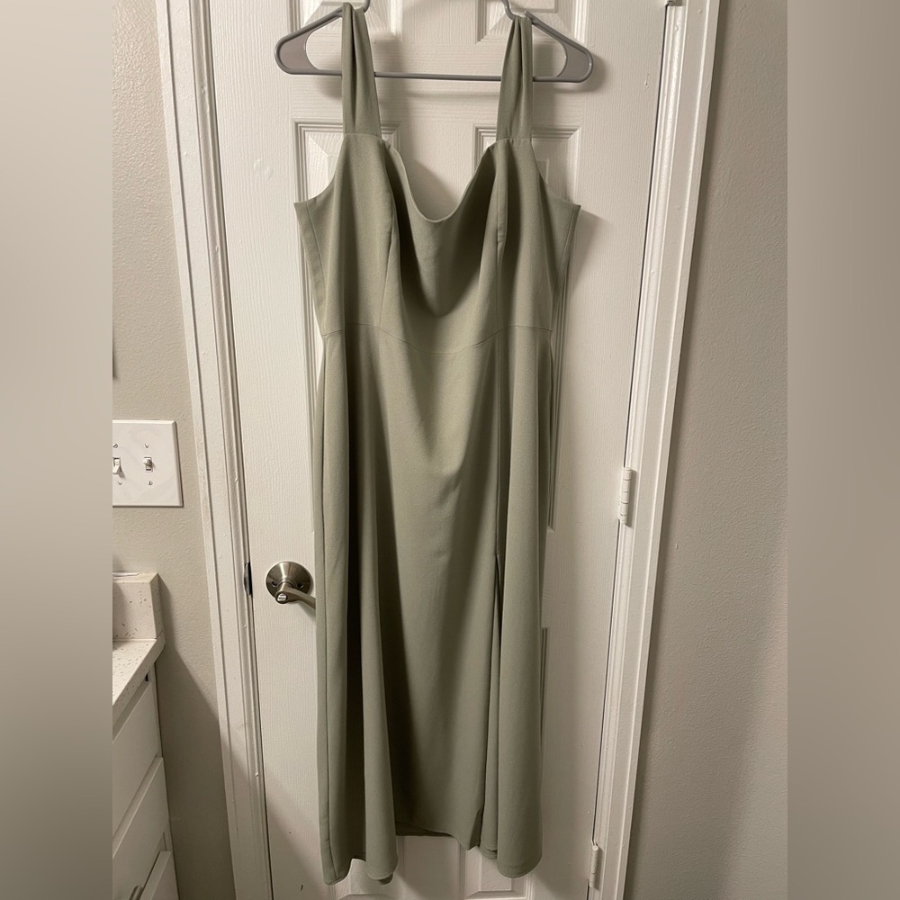 Park & Fifth Green Sleeveless Cowl Neck Maxi Gown